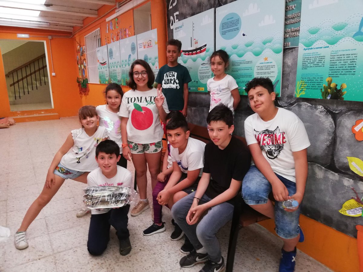Opromar1's tweet photo. Aquí están los 10 finalistas que participarán mañana en la gala final de #Oprochef en el #CEIPdoCarballal. https://t.co/6xt2jwHsrR https://t.co/txyTXOMpQ7