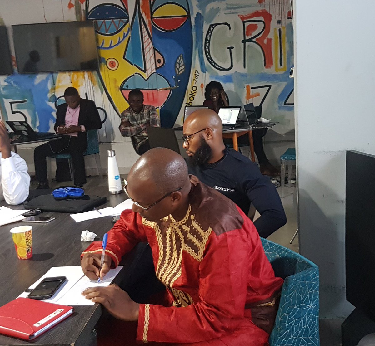 ActivSpaces's tweet image. Laye Mbunkur, Business Development Manager d&apos; @ActivSpaces Buea et @freethinkingST , Hub Manager d&apos;Activspaces Douala ont assuré l&apos;organisation et la coordination des differentes activités. 

#pradec #giz