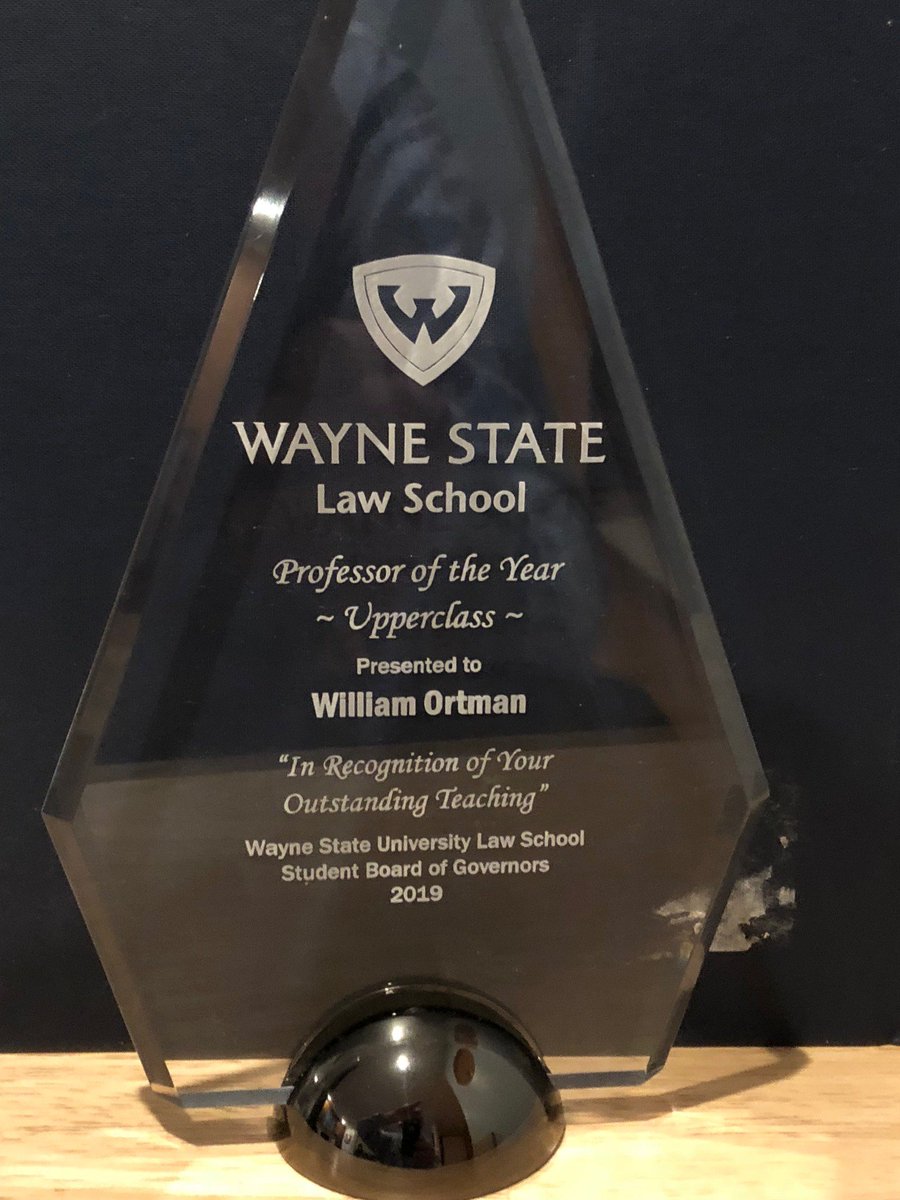 WillSOrtman's tweet photo. I was thrilled to receive this at yesterday’s @_WayneLaw commencement. Thank you Wayne Law 2Ls and 3Ls! Congratulations to the 2019 grads! And congrats also to our 1L Professor of the Year, my terrific colleague @jrlongatlaw. https://t.co/CdQuM1LocY