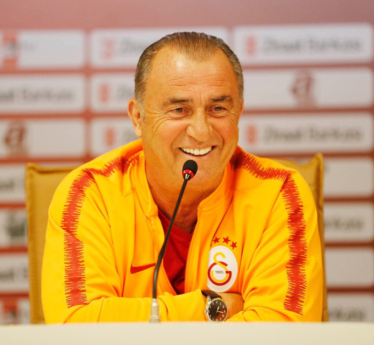 Fatih Terim: "Eğer 2 kupa öncesi amaçları bizi kızdırmak ise hepsine geçmiş olsun." 
#HepinizeGeçmişOlsun 👊🏻
