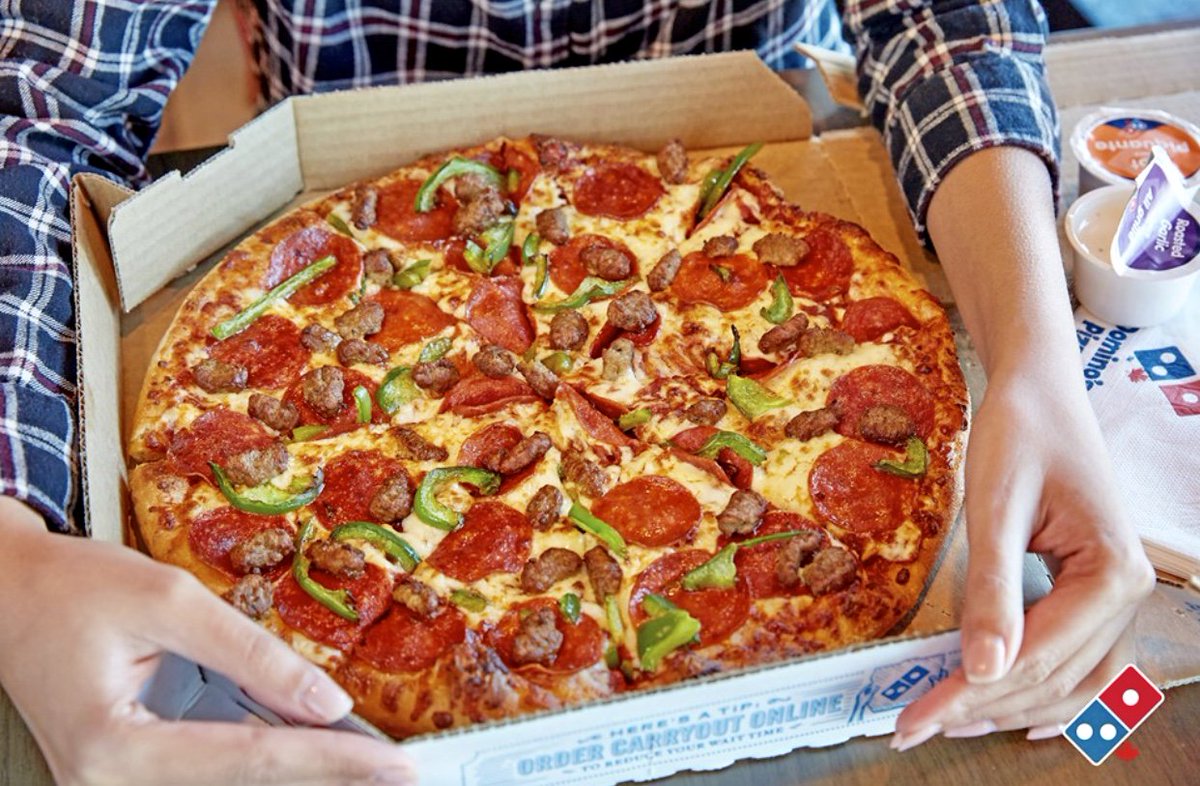 Getting a pizza all to yourself really is the best feeling ever!😍🍕
📲🖥 Order online now at: bit.ly/28Zbv5X