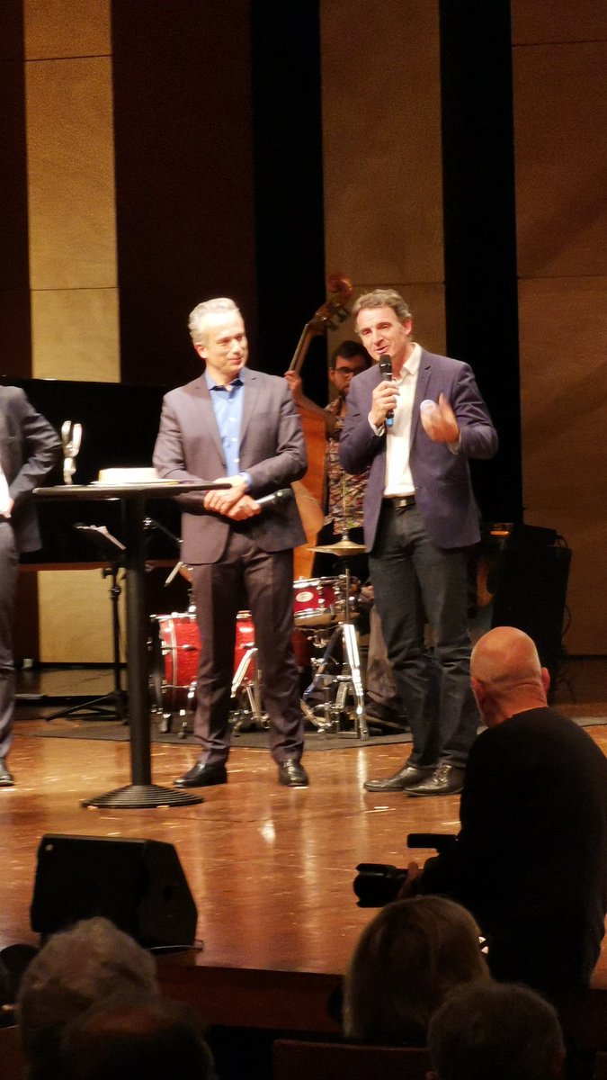 Un mot d'introduction d'<a href="/EricPiolle/">Éric Piolle</a> pour annoncer les nomines des trophées de la Paix économique : <a href="/ENGIEgroup/">ENGIE</a> est lauréate pour les #entreprises de plus de 5000 personnes. <a href="/MC2Grenoble/">MC2: Grenoble</a> #PaixEconomique <a href="/Grenoble_EM/">GEM - Alpine Business School</a>