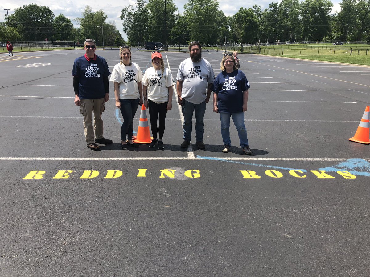 reddingschool's tweet photo. Thank you, thank you, thank you Aisin USA and @myJACSY for the updated Literacy Trails. #DayOfCaring #ReddingRocks #StingersUp https://t.co/qiByC0Q5Ec