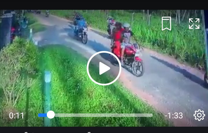 Who leads violence <a href="/MangalaLK/">Mangala Samaraweera</a> <a href="/AzzamAmeen/">Azzam Ameen</a> <a href="/UNHumanRights/">UN Human Rights</a> <a href="/uvinduk/">Uvinduk</a> <a href="/ChevaanDaniel/">Chevaan Daniel</a> <a href="/NCdeMel/">Nishan de Mel</a> <a href="/UNSriLanka/">UN in Sri Lanka</a> <a href="/sanjanah/">Dr. Sanjana Hattotuwa</a> <a href="/NalakaG/">Nalaka Gunawardene</a> <a href="/tingilye/">dharisha</a> <a href="/sujatagamage/">Sujata Gamage</a> <a href="/asokao/">Asoka Obeyesekere</a> <a href="/AJEnglish/">Al Jazeera English</a> <a href="/bbcsinhala/">BBC News Sinhala</a> @Newshub_lk <a href="/nytimesworld/">New York Times World</a> <a href="/facebook/">Facebook</a> <a href="/muslim2day/">أخبار العالم الإسلامي</a> <a href="/SriLankaTweet/">Sri Lanka Tweet 🇱🇰</a> <a href="/ImranKhanPTI/">Imran Khan</a>