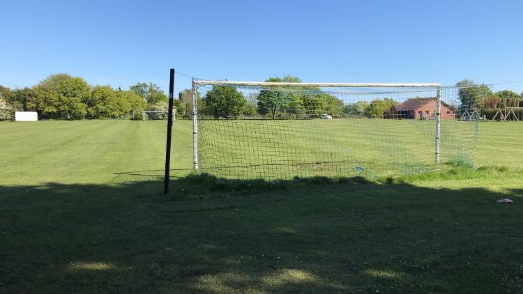 ⚽️⚽️⚽️ We’re still looking for players for the upcoming pre season to get involved in friendlies and training.

We’re also looking for people to get involved in management of the team so if anybody is interested in getting involved on a Sunday morning then let this page know!