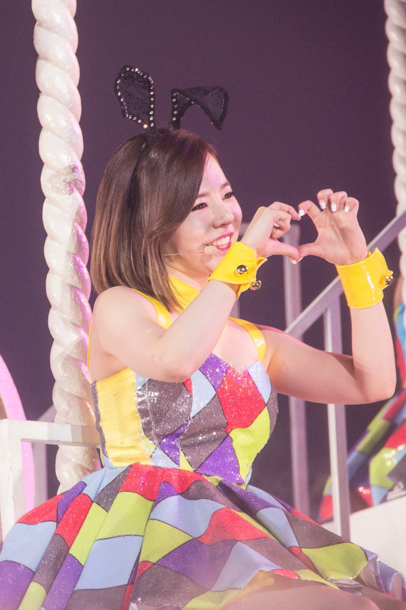 VITAMIN515_ID's tweet photo. Jangan lupa main lagi ya kak @Sunnyday515 Ke sini โค๐ Love You So much โค๐
130914 #GGTourIna & 160416 #PhantasiaJkt
#์จ๋์ผ์์ผ์ถํํด
#BornToShineOurSUNNY #HappySUNNYday https://t.co/XhHbHIjV7P