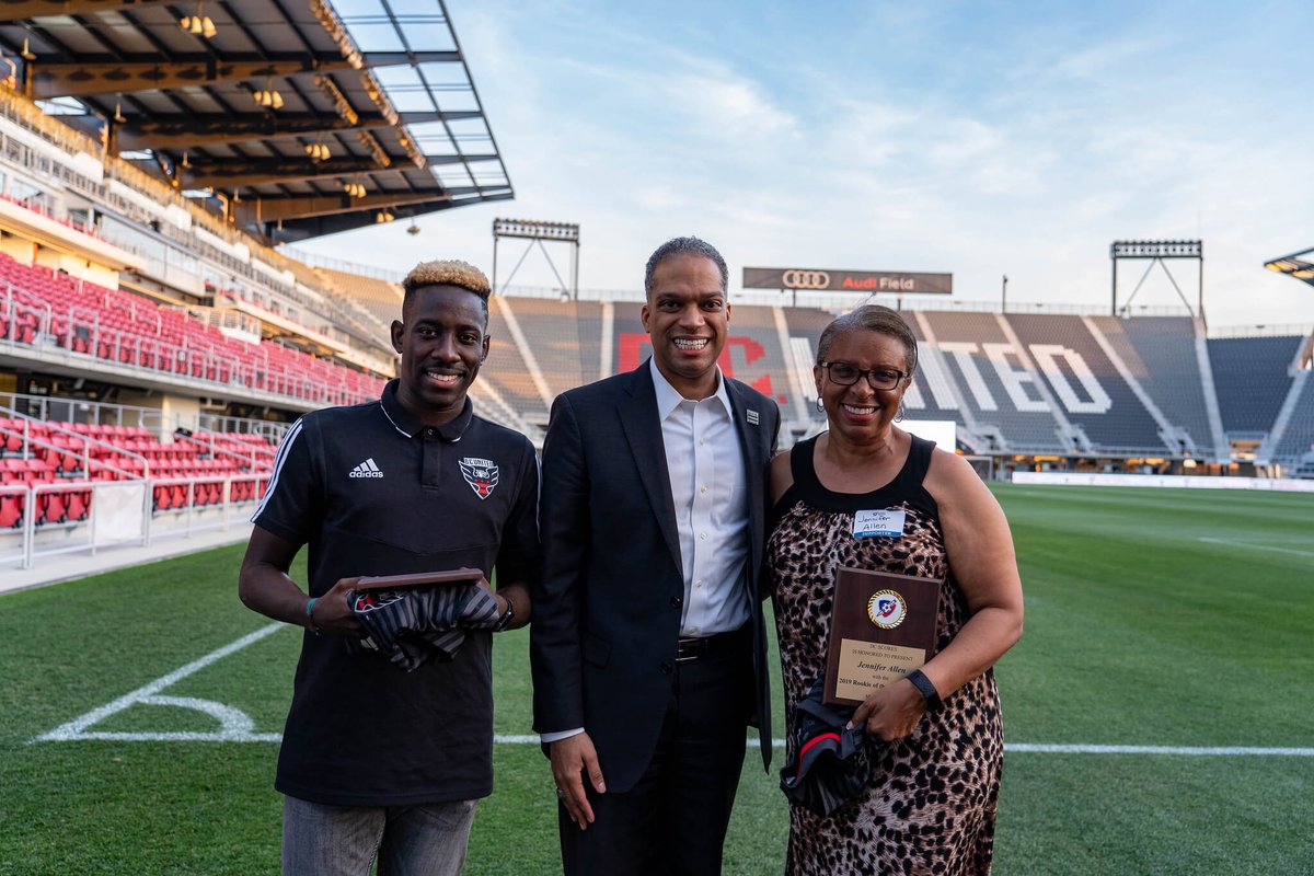 DCSCORES's tweet photo. Last week, we celebrated the 7th Annual #SCOREAwards at @AudiField β¨
Check out the new blog to find out how we celebrated our coaches, volunteers & supporters during #TeacherAppreciationWeek: https://t.co/09gr0vKkTF https://t.co/MJDpetD8CP