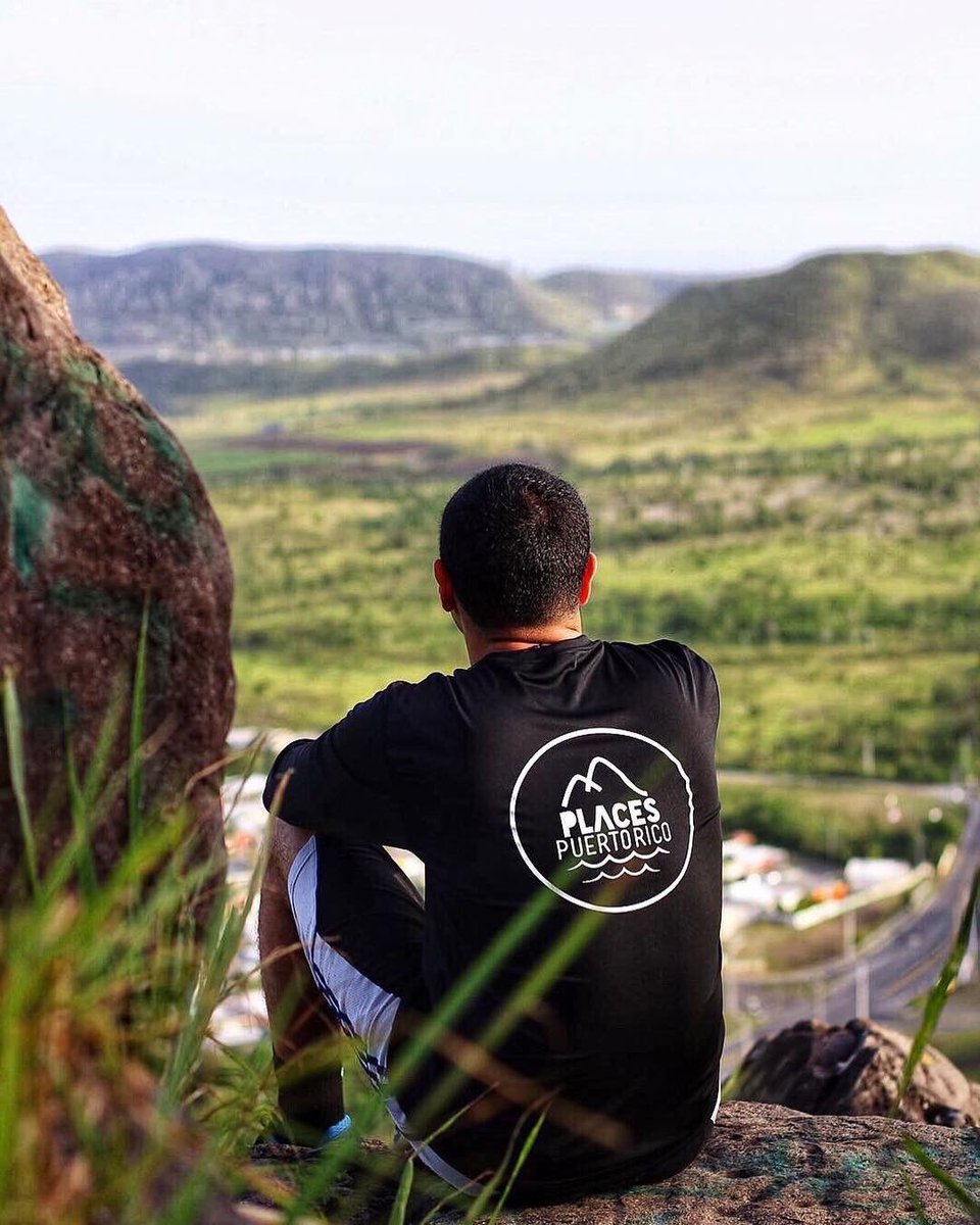 luisabaad's tweet photo. ¡Vuelven las Rashguard!
Explora las bellezas naturales de nuestra bella isla representando la comunidad de Places Puerto Rico
¡Ordena la tuya! 👕✔️
Información: placespr@gmail.com o inbox
#PuertoRico #PlacesPR #PlacesPuertoRico https://t.co/QkeY7aS3I9