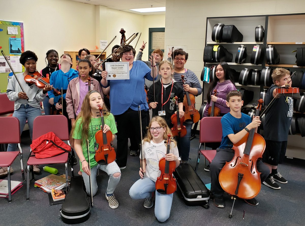TeacherTuwei's tweet photo. Gateway Orchestras were selected to win $100 in instrument repairs by @palenmusic in honor of their Grand Opening of their new Liberty store! @Gateway6NKC @NKCInstMus #nkcstrings
(We had to take a funny picture!) https://t.co/kh5SdRObgb
