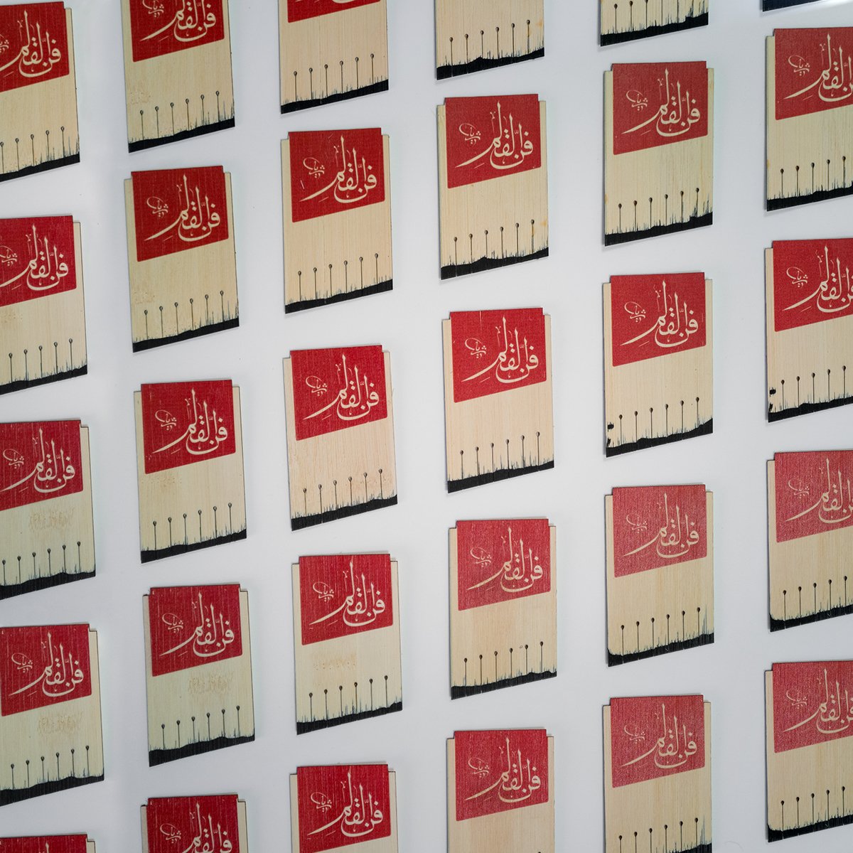 inspiraldesign's tweet photo. Real bamboo veneer business cards laser etched and then hand dipped in ink for @ArtofthePen. Can also be used as a calligraphy pen!

#inspiraldesign #pen #ink #businesscards #artofthepen https://t.co/abiwYI3L2X