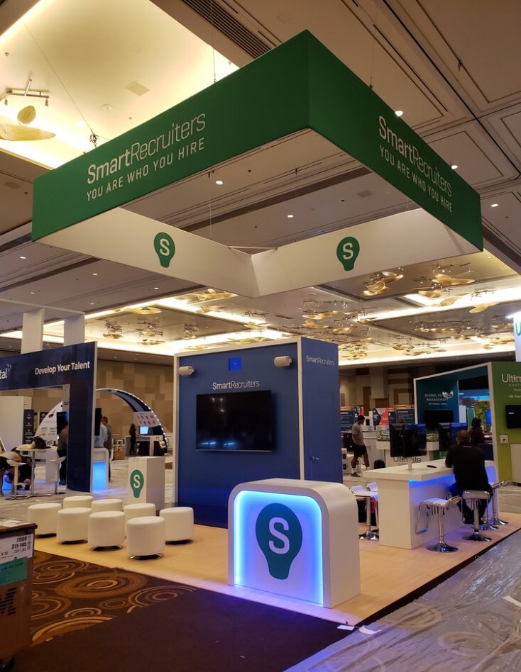WSmartian's tweet photo. Come by the SmartRecruiters booth for a chance to win Apple AirPods and Apple Watches! #UNLEASH19 @SmartRecruiters https://t.co/z0SKi5UOi3