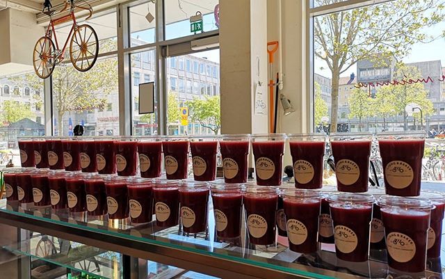 50 yummy smoothies ordered by COTY🦋
🍓🍋🍊🍉🍌🍍🥭
#ljungbaker 
#ljungbakercatering 
#smoothie 
#powersmoothie 
#delicious 
#healthylifestyle 
#healthy 
#cyclecafe 
#cykelcafe 
#cateringstockholm 
#skrapan 
#bonmeq bit.ly/2WItOn1