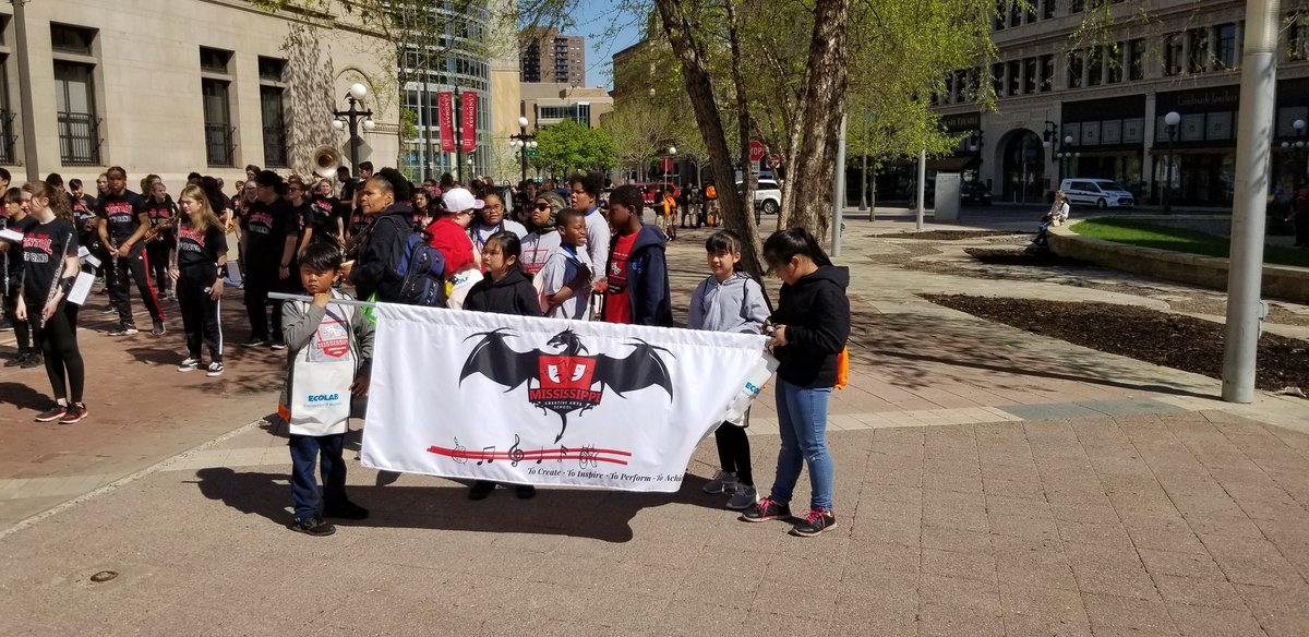 CedrickFBaker's tweet photo. Great parade in downtown St. Paul with so many of our schools! Our students are great! https://t.co/oiMRs1Db6d