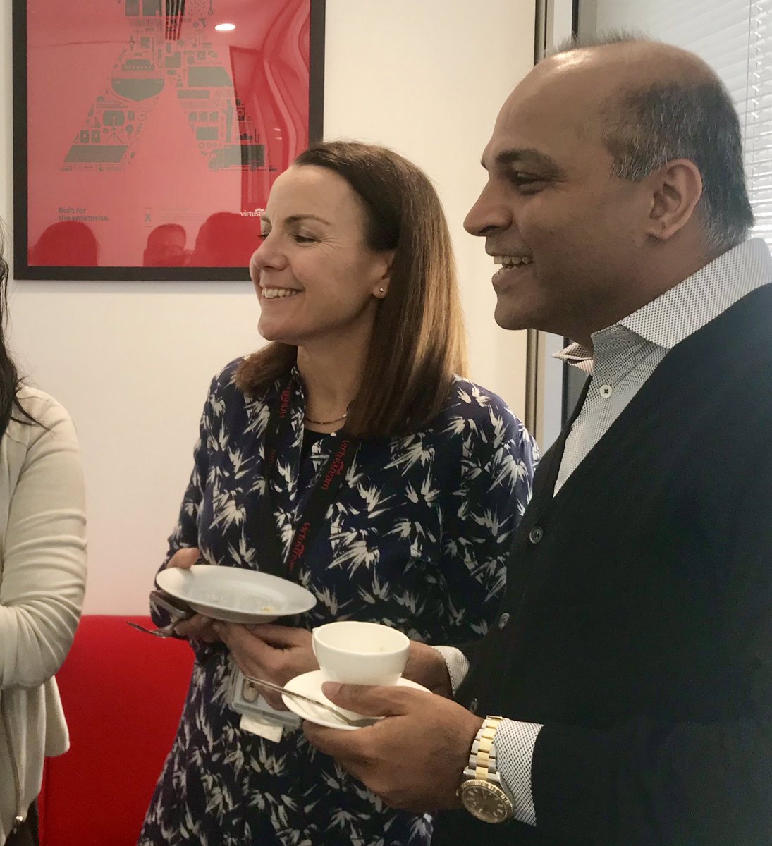 fescomm's tweet photo. Enjoyed an afternoon tea at the @virtustream offices in London today! A little fun mixed with a little work. 😊 https://t.co/f5mTeR9w10