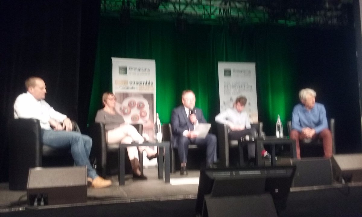 GroupamaFd51's tweet photo. Alain #CAILLET président de la #Caisse Locale de #Suippes #Mourmelon introduit la 1ere conférence sur le #Bien-être initiée par @GroupamaNordEst #mutualisme #prevention https://t.co/iKP4wfC3b6