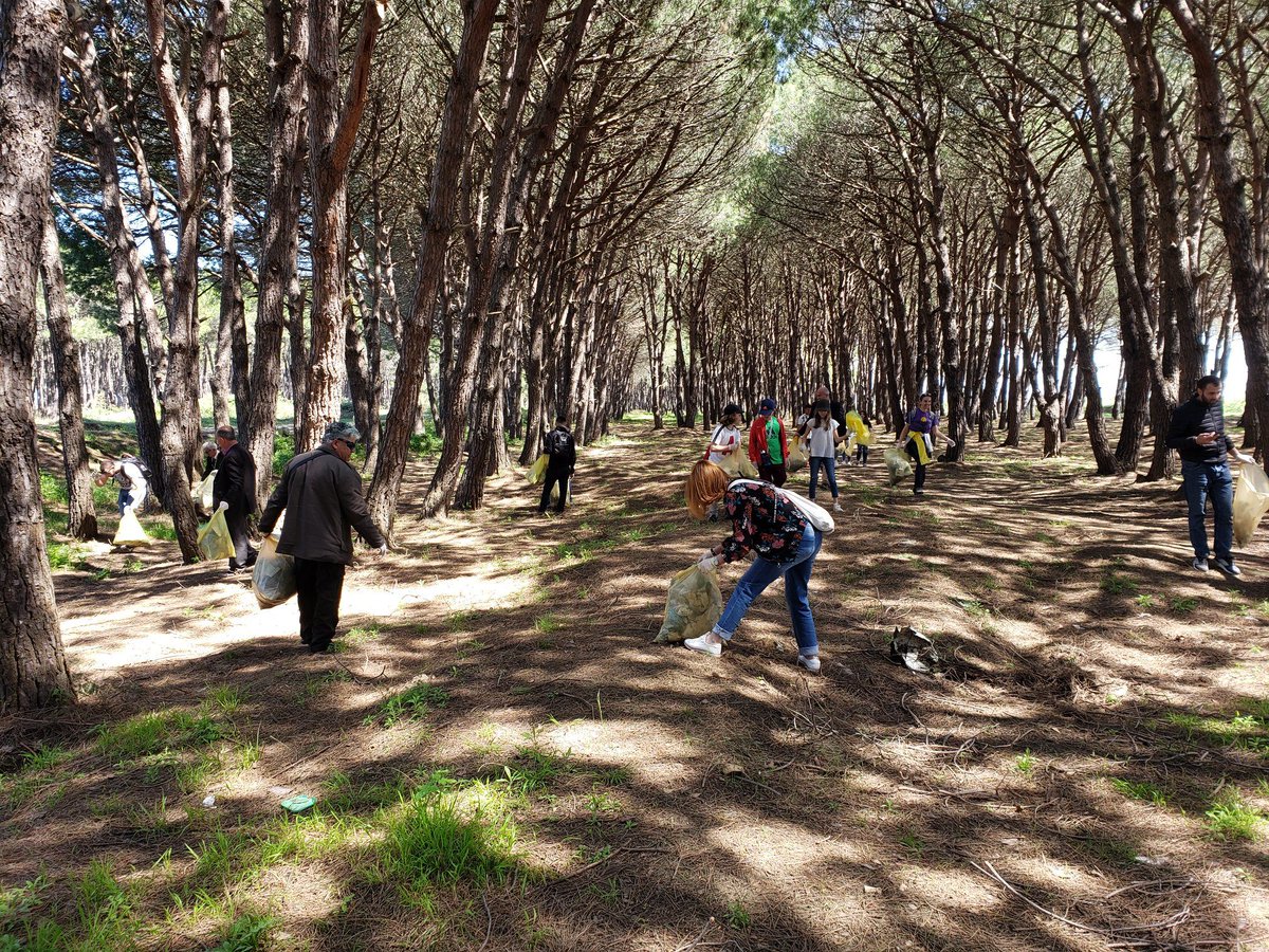 PPNEA's tweet photo. More than 70 nature lovers joined our initiative to clean up one of the most important wetland found in #AdriaticFlyway, Sektori Rinia–Fllakë #wetland, in the framework of #WorldMigratoryBirdDay 2019 #ppnea #4acause #migratorybirds #euronatur https://t.co/Ck9DN7Y22L