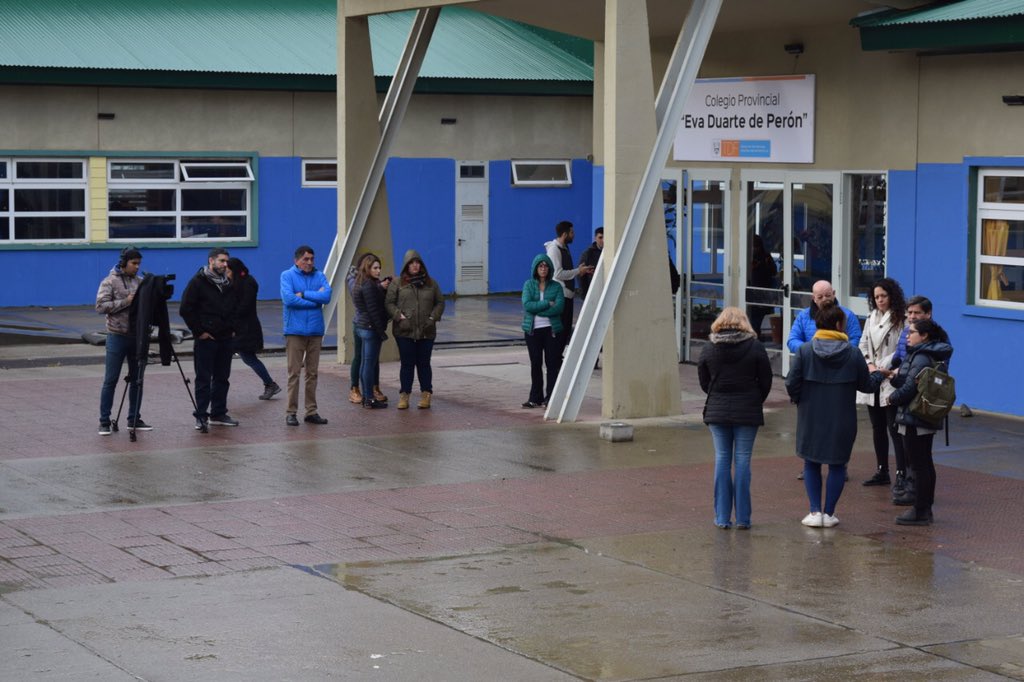 Conoce las propuestas de #UnidadFueguina, este viernes en #PidolaPalabra a las 21 por la TVP Fueguina.
#EleccionesMunicipales #Ushuaia #CandidatosaConcejales <a href="/Pino_Ush/">Juan Carlos Pino</a> <a href="/HugoRomeroTDF/">Hugo Romero</a>