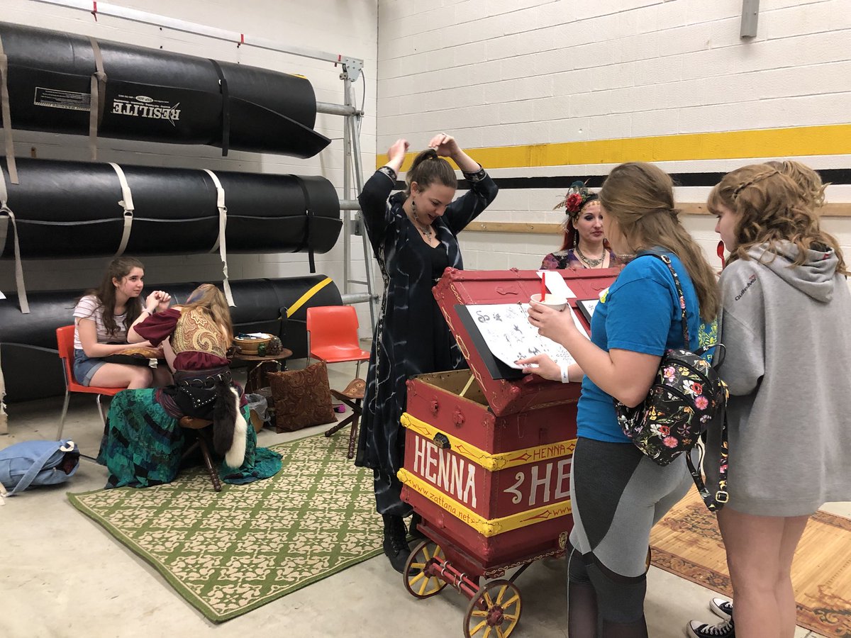 CHSAfterProm's tweet photo. A few more Late Night pictures! @TheHerdCHS @chselksad @cvillebands @ChsElkslibrary @chs_mass @elksoctagonclub @CentervilleBOLD https://t.co/5IeNkYqi7t