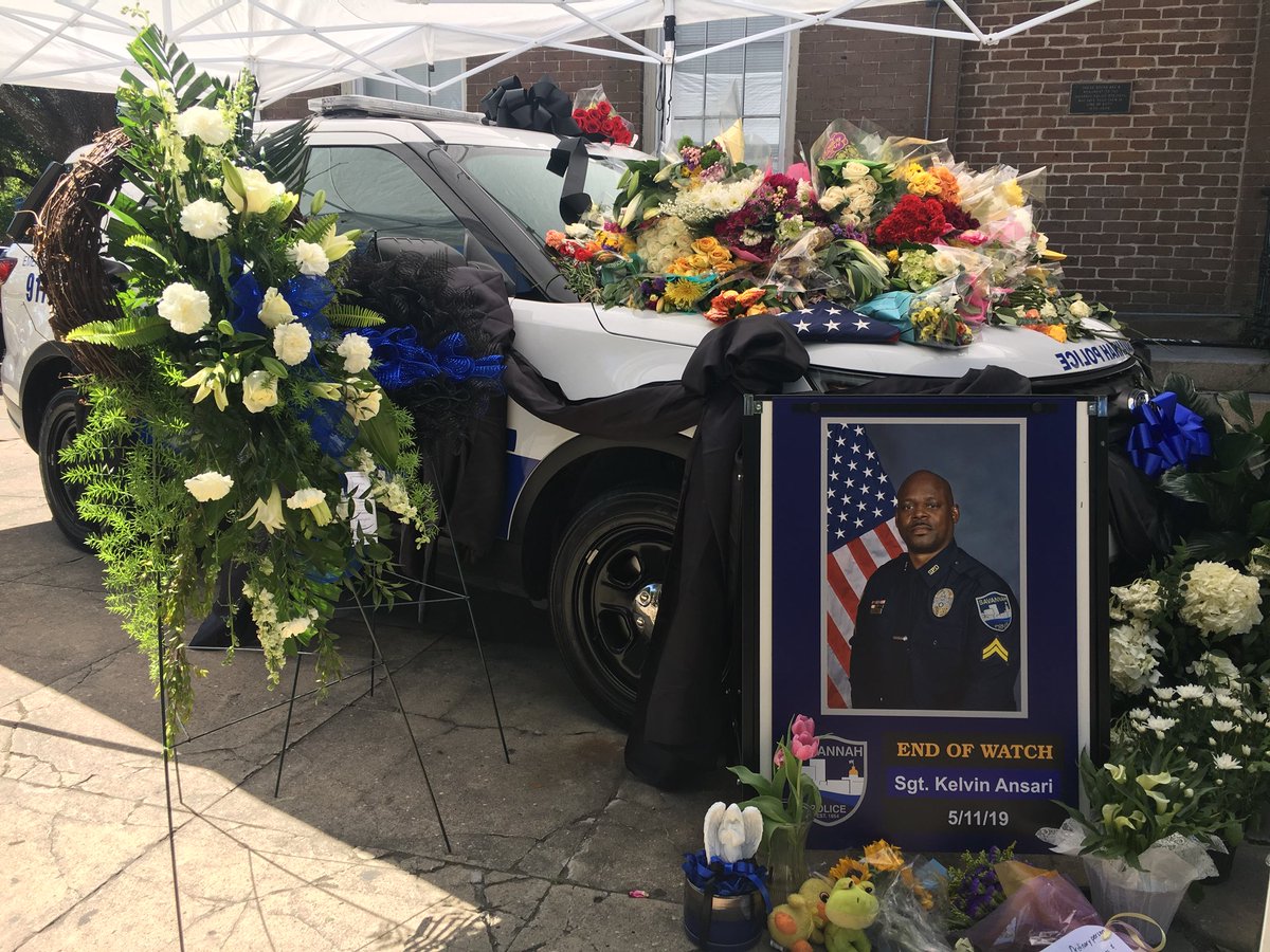 Here’s the link where you can donate to help <a href="/Tunnel2Towers/">Tunnel to Towers Foundation</a> pay off Sgt. Kelvin Ansari’s family’s mortgage crowdrise.com/donate/project…