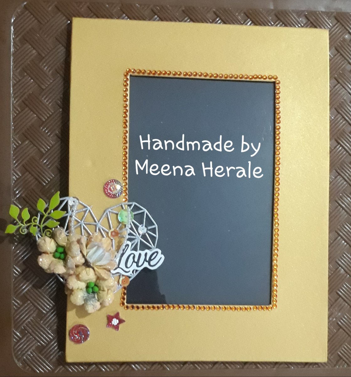 KMeena19's tweet photo. Photo frame https://t.co/3Goj42zoon