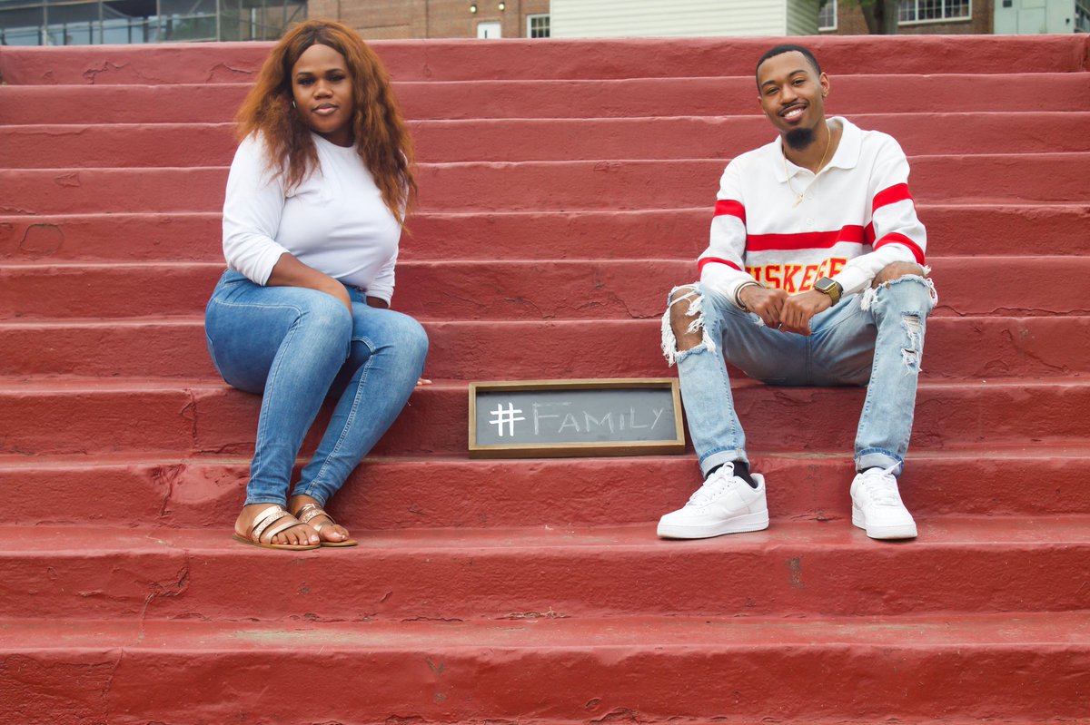 _TiJon's tweet photo. F-Family pt1
All The way From the WEST SIDE, Iโll always ride for mine. Thank you guys for all the love, support and definitely the ๐ธ. I owe who I am today to the ones behind me. #TU19 #skegeegrad #skegeealum #family https://t.co/HyDPJmNCWh