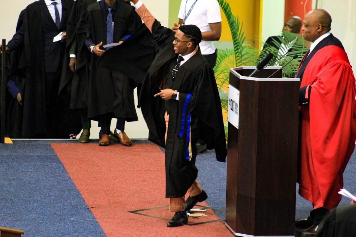 ThatoTsolanku's tweet image. #dutgrad2019