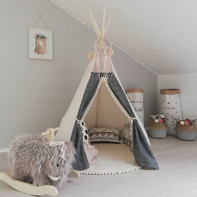 This is my second most popular teepee design. It's also gender neutral, so fits perfectly for boys' and girls' rooms.
Lovely room by @seli_heissgeliebtes

More teepees and accessories at minicampshop.com 🌟 bit.ly/2Hjdune