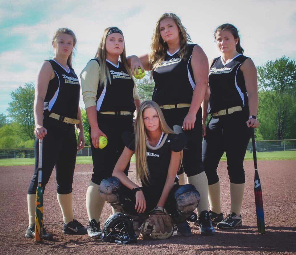 dbulldognation's tweet photo. Good luck to the Lady Bulldogs as they play against Eastern Greene at home at 5:00 p.m.! Tonight is Senior Night (05/14)! Come support the entire team, and especially the senior as tonight is their LAST home game! #GoBulldogs 💛🥎🖤 https://t.co/HnId3LTbDk