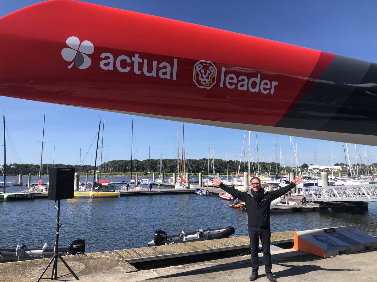 Samueltual's tweet photo. Ne jamais baisser les bras, ni les croiser, mais les ouvrir...
Les ouvrir en grand à la mer des possibles et de l’avenir.
@groupeactual
@team_actual_leader
@groupeleader
#voile #searace #boat #teamactualeader
#leader #actual https://t.co/OisiMcmFvw