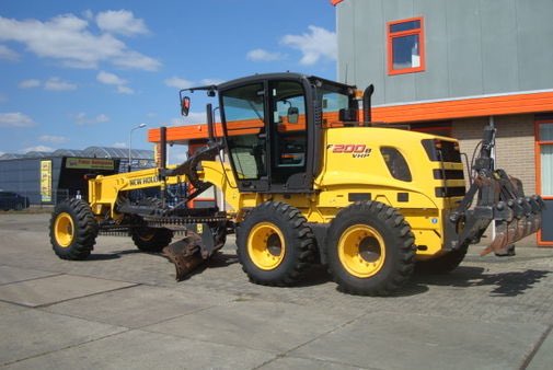 Max_Machinery's tweet photo. New Holland#F200B VHP#2014#3320hours#immaculate condition https://t.co/HftEhq1yTK