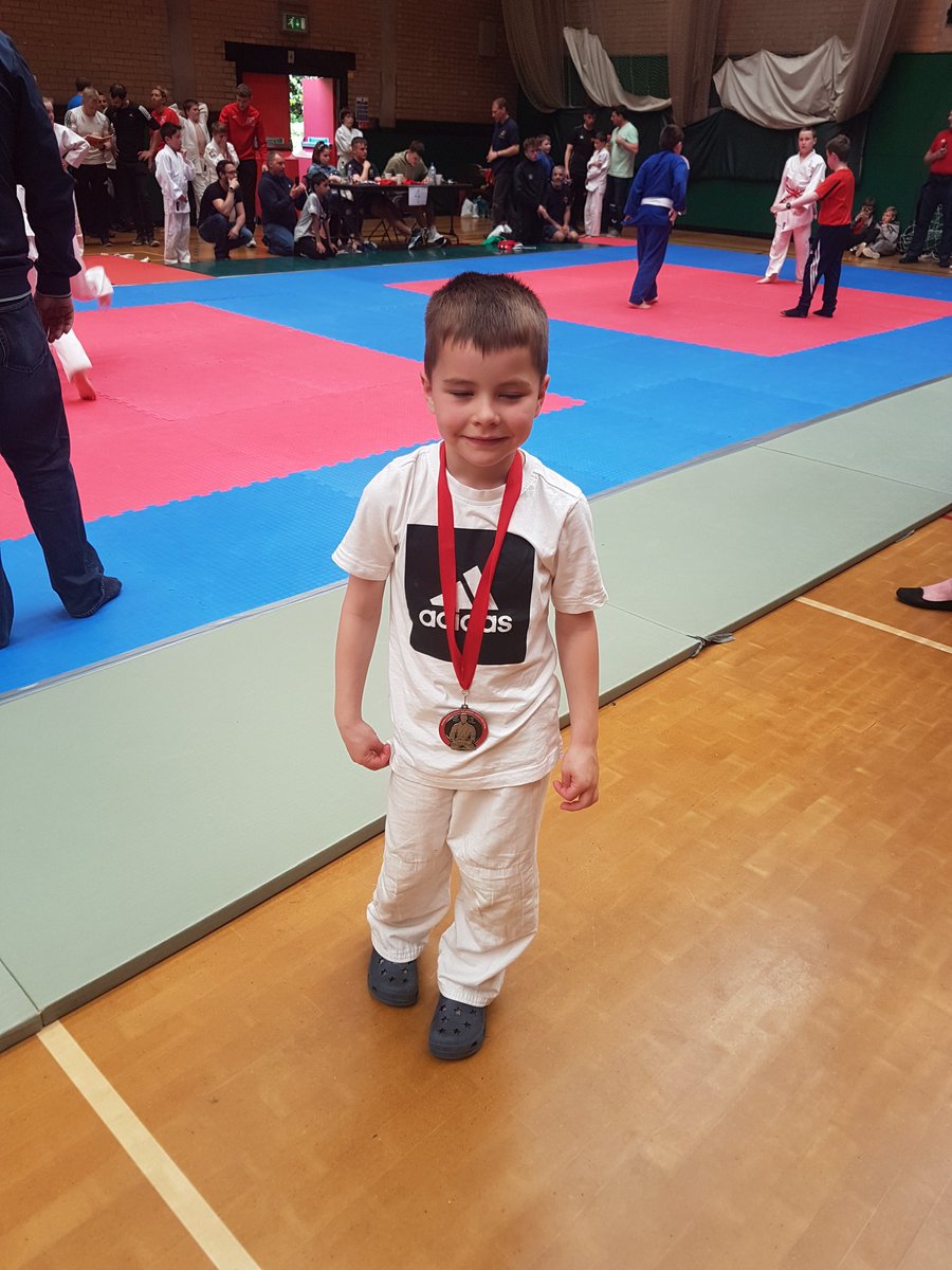 Young Mitchell McIntosh winning silver at East Kilbride on Sunday. @Glasgow_Sport @mvpglasgow #gsbjudo