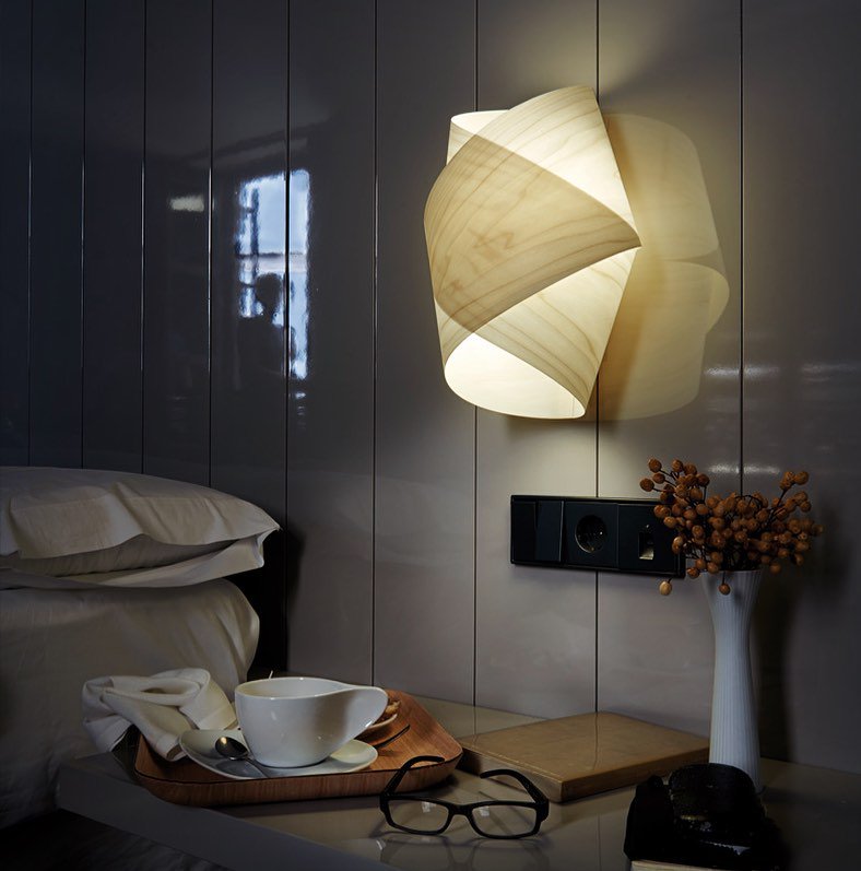 The Orbit Wall Light from <a href="/Lzflamps/">LZF Lamps</a> is an unfussy lamp whose shape is handmade by twisting a piece of wood veneer.
∙
#bedroom #bedroomdesign #walllight #nightstand #bedside #bedsidelight #glasses #wallpanel #bedroominterior #breakfastinbed #moderninterior #interiordesign
