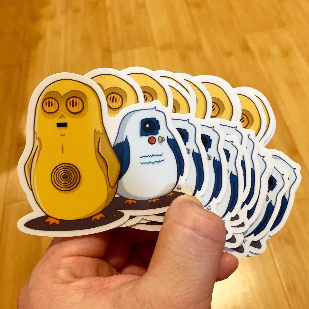 NathanHamill's tweet photo. They’re heeeeeeere. Drorg Die Cut stickers. Now available at https://t.co/TiIfg3sBR4 Measures 3" x 2.71” Free sticker included w/ each Boris vinyl, 2 free stickers included w/ each order of a larger vinyl. While supplies last... #drorg #drorgs #artoo #threepio #porg #porgs https://t.co/JQLdteoLbm