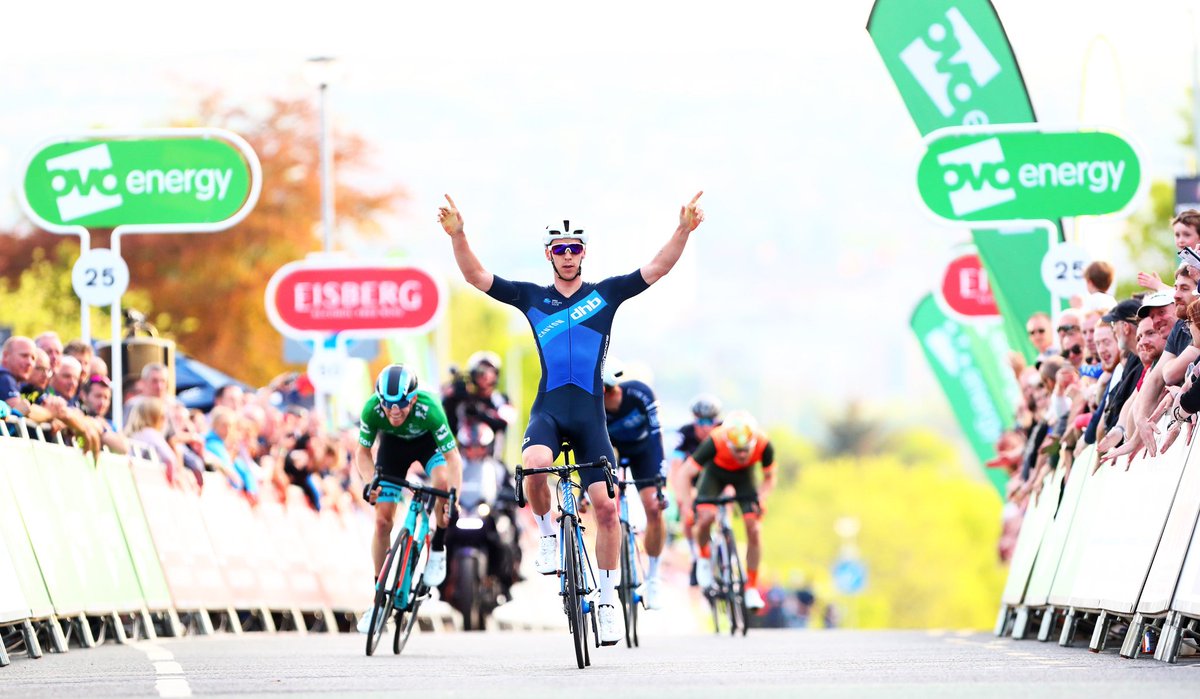 jacob_hennessy1's tweet image. Love me a good crit! Really happy to finish off a great team effort tonight with the win @canyondhbbloor 
📸 @swpixtweets
