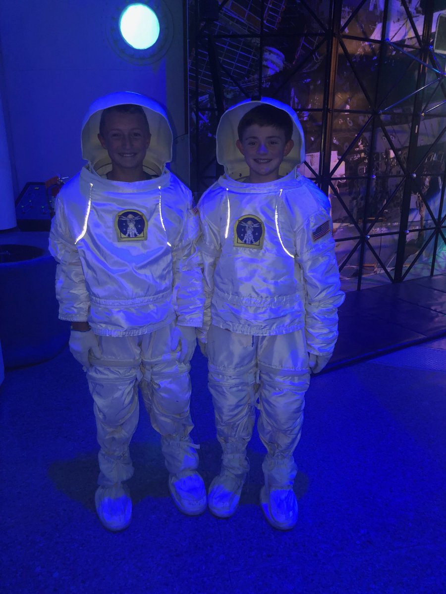 Team Europa mission specialists are ready to complete the final portion of the mission!