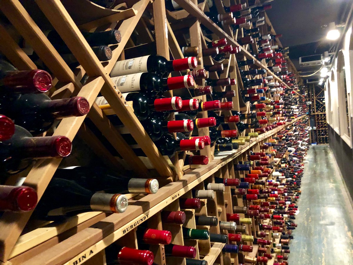 mlivemibest's tweet photo. We loved the “iconic” basement restaurant of The Earle in Ann Arbor! #mosticon #mibest #AnnArbor https://t.co/Zsej5LW8m8