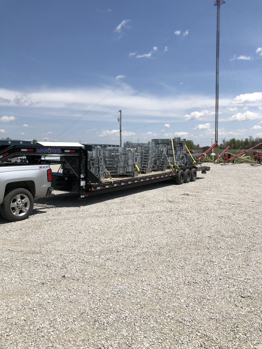 perry_equipment's tweet photo. A great load of assorted trusses shipped out today! Call @perry_equipment today for all your grain handling needs! #grain https://t.co/c0HWoXoxtv