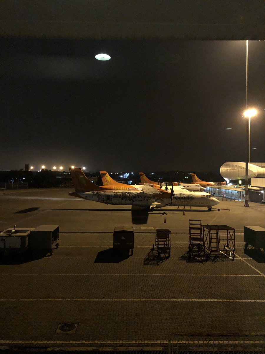 yusurisan's tweet photo. Wake Up! Wake Up Skyle ✈️ 🌞
#FlyFirefly #FlyFY #Aviation 🛫 https://t.co/0BsN3mgYnG