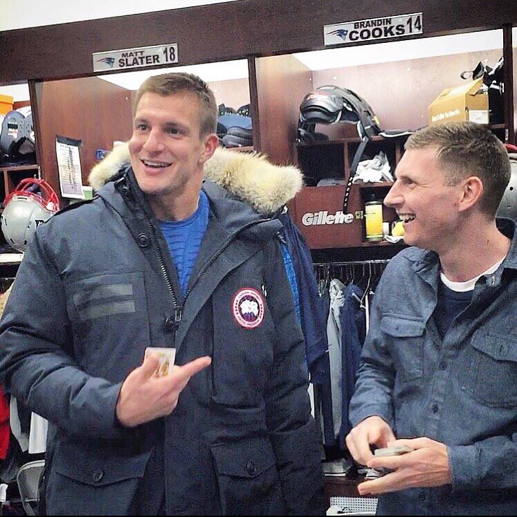 Happy birthday Rob Gronkowski . Hope you get to -spike a cake today   