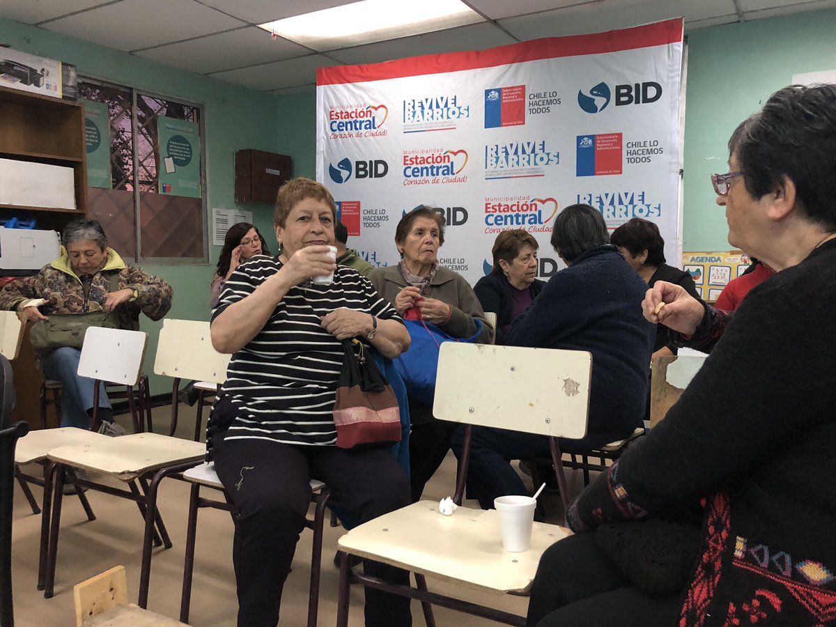 A minutos de comenzar nuestra Asamblea Informativa en Casco Histórico, mientras esperamos, un buen café.
<a href="/RodrigoDelgadoM/">Rodrigo Delgado Mocarquer</a> <a href="/muniecentral/">#EstacionCentral</a> <a href="/mata1709/">Marcelo Tabilo</a> <a href="/SECPLAEC/">SECPLA - EC</a> <a href="/laSUBDERE/">Subdere</a>