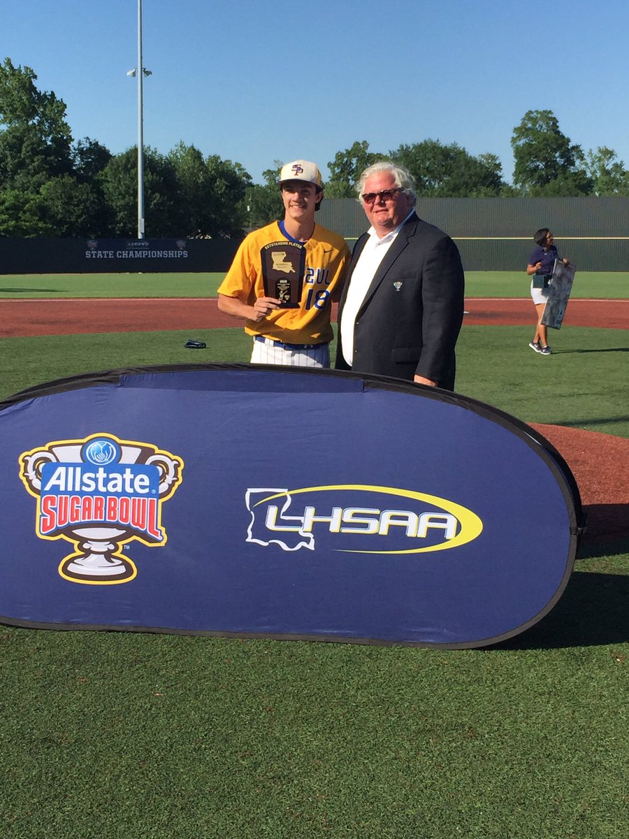 davidfolse's tweet photo. .@jacobboudreau12 is your DI Most Outstanding Player https://t.co/eXCvlci7HT