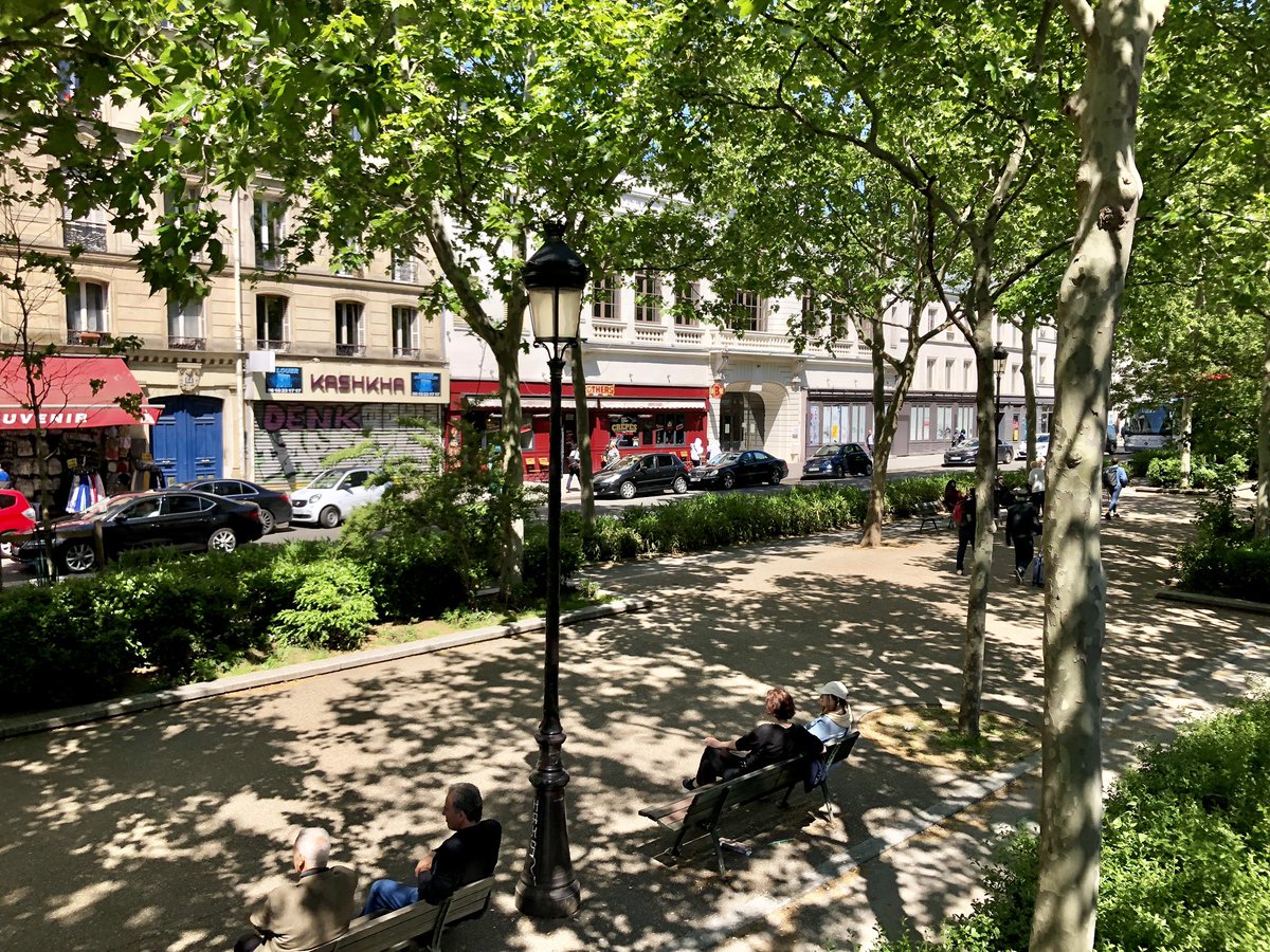 The OTHER part of Paris’ remarkable “human scale” that doesn’t get talked about enough — the trees, that work with buildings to frame & soften streets, support pedestrian comfort, clean the air, create shade, & do everything else trees do for cities.  #StreetsAreBetterWithTrees.