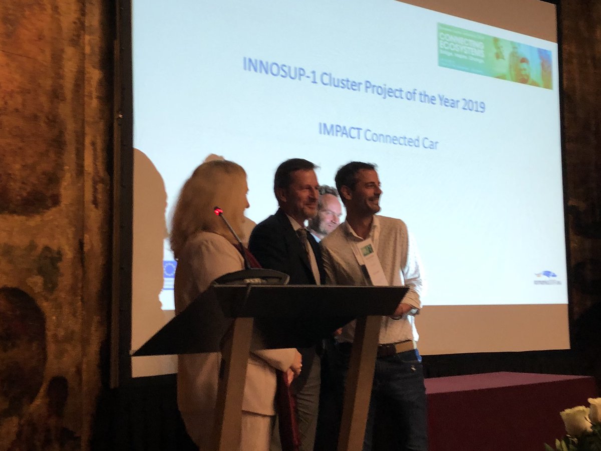 schierenbeck_c's tweet photo. Congratulations to our new #eucluster2019 Cluster Award winners @EU_Growth @EU_EASME @ro2019eu👏 ➡️ 🇪🇺Cluster Manager of the Year @biancamuntean (🇹🇩 Aries Transilvania IT cluster) ➕ 🇪🇺partnerships: INNOSUP-1 @IMPACTCCar ➕ESCP-4i @AdPack_Project ➕ECP-S3 @EACN_Initiative 🔝 https://t.co/4w7dt7zPCt