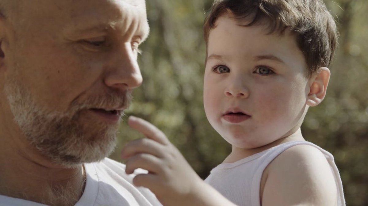 OFFICIAL SELECTION 2019 
FARMLY
By Jamie DeWolf

A man raised by a family of survivors wrestles with the legacy of growing up in the South as he confronts his sexuality, the contradictions of faith and the emotional violence of his upbringing. 🍿🎥
Tix: literallyshort.com/tickets/