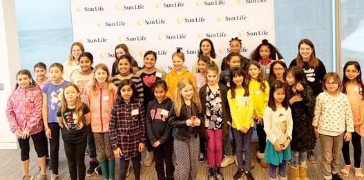 SunLifeCA's tweet image. Amazed by all the talented young women who came out to participate at #GirlsLearningCode Day this past weekend! As co-sponsor of this year’s event, we’re proud to be doing our part to inspire more young women to pursue careers in #STEM! @learningcode