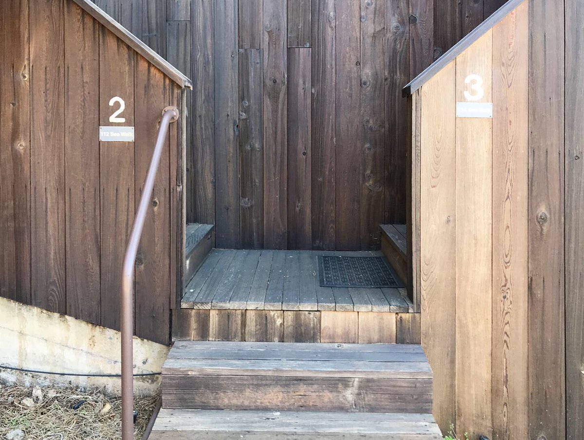 radadammarcus's tweet photo. MLTW channel Alvar Aalto’s Saynatsalo Town Hall at Condominium 1 at Sea Ranch. By Moore Lyndon Turnbull Whitaker (1963-1965).
#architecture #searanch #mltw #charlesmoore #donlynlyndon #williamturnbull #richardwhitaker #modernism #california
https://t.co/nmem07ycG9 https://t.co/OzzymMEQFl