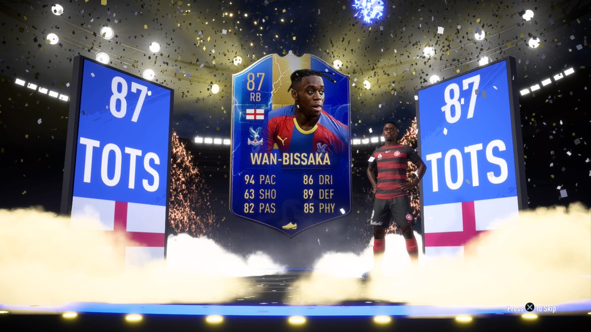 DCSportsGuy202's tweet photo. Yedlin > Wan-Bissaka  #FIFA19 #FUT #FUTWatch #PS4share https://t.co/PGixhkjaFi