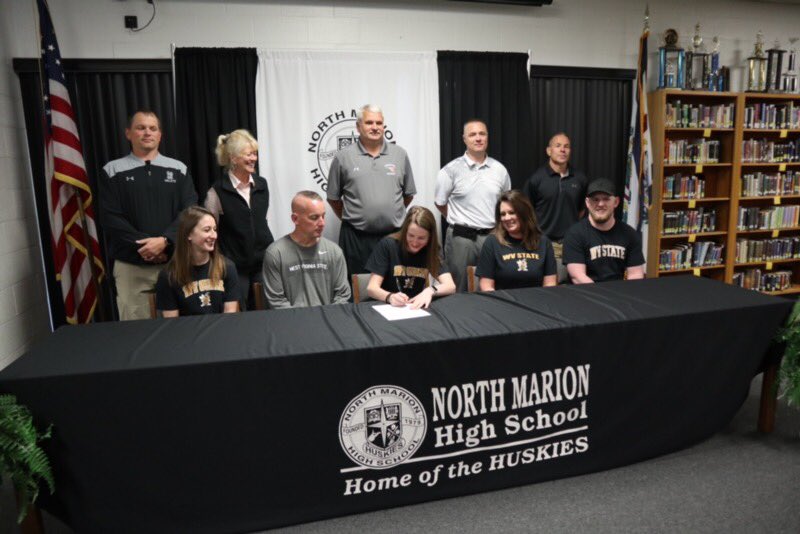 ETHL385's tweet photo. It’s official!!!!! I am so excited and proud of you @hannah_shriver ... let the next chapter begin!
#thesecretisout #committed #YellowJacketNation #moreworktobedone #WVState https://t.co/s9siKhk6SW