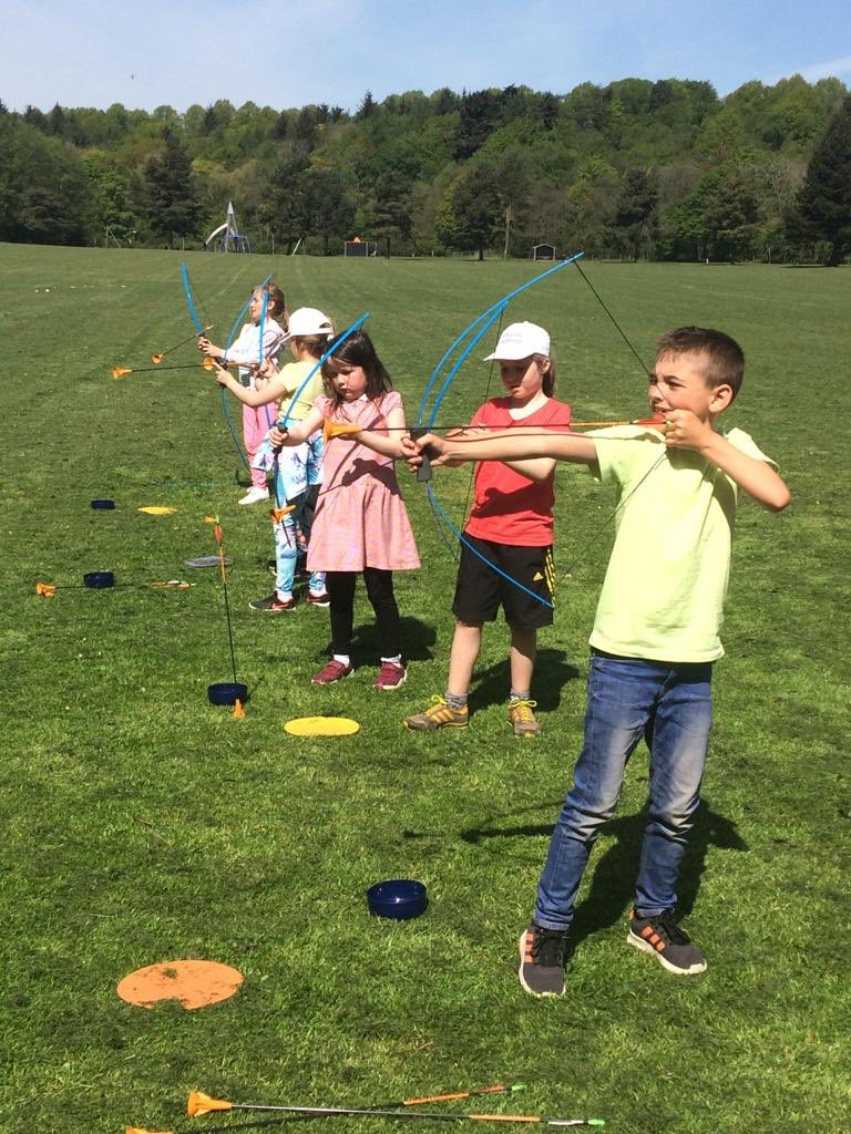 CarletonFife's tweet photo. Well done to Primary 6B who scored highest on the Wow travel tracker. The travel tracker reps and the P6 class enjoyed a fun day of activities to celebrate their success. @livingstreets #walkonceaweek https://t.co/95GD0aIBCE