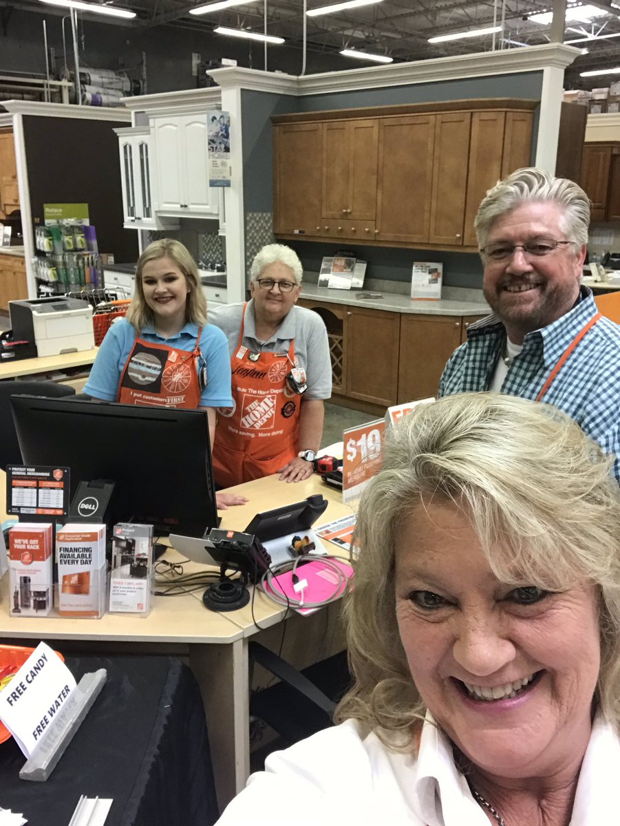 Terri L Netherlin (@terrinetherlin) on Twitter photo Preparing to rock Specialty Tuesday!
@MrMeasureMan <a href="/MarkRArmstrong1/">Mark R Armstrong</a> @Paigesawyer93 <a href="/JerryJgrace/">Jerry Grace</a> Preparing to rock Specialty Tuesday!
@MrMeasureMan <a href="/MarkRArmstrong1/">Mark R Armstrong</a> @Paigesawyer93 <a href="/JerryJgrace/">Jerry Grace</a>